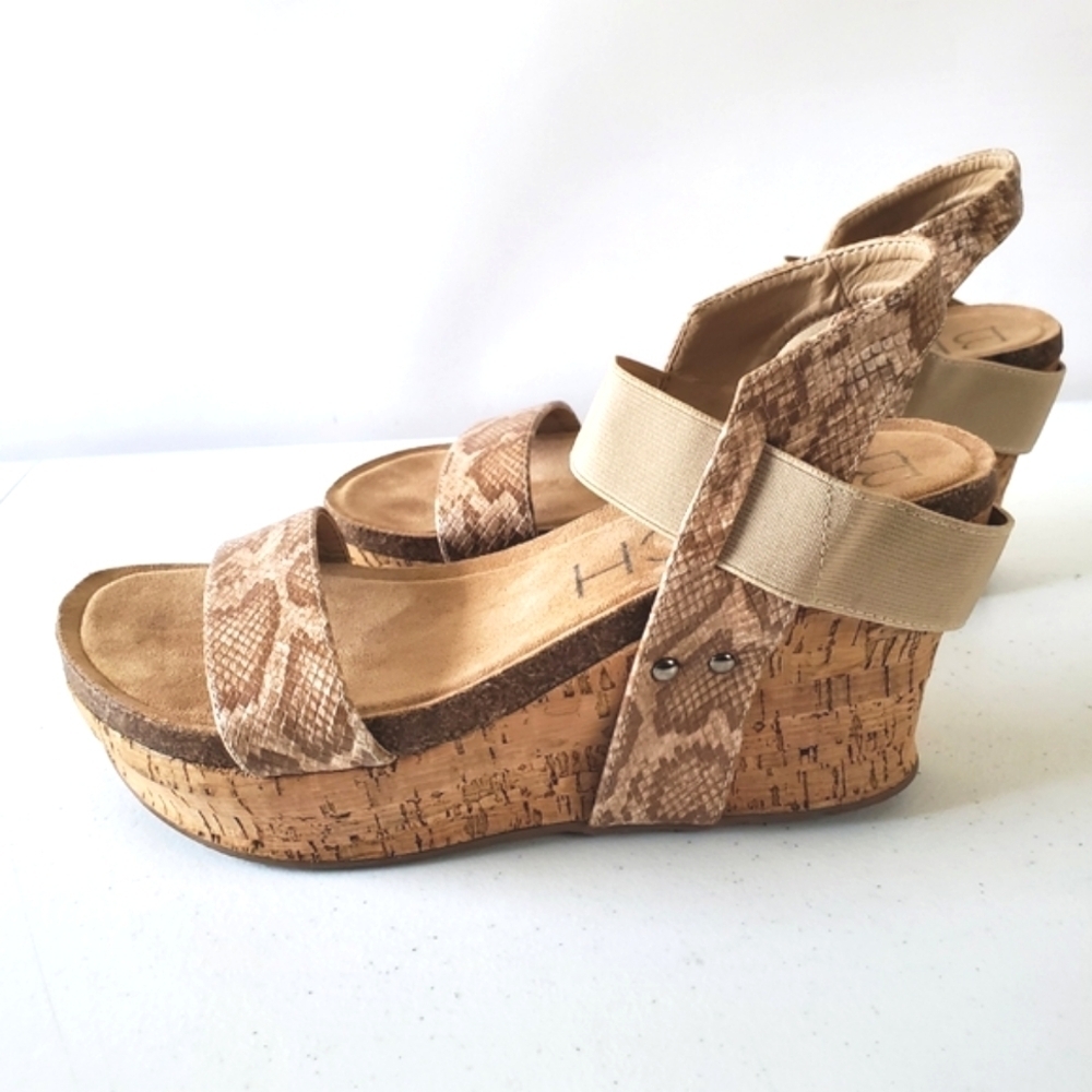 Matisse Point Break Platform Wedge Sandal Size 10 Snake Print Chunky Cork Shoes